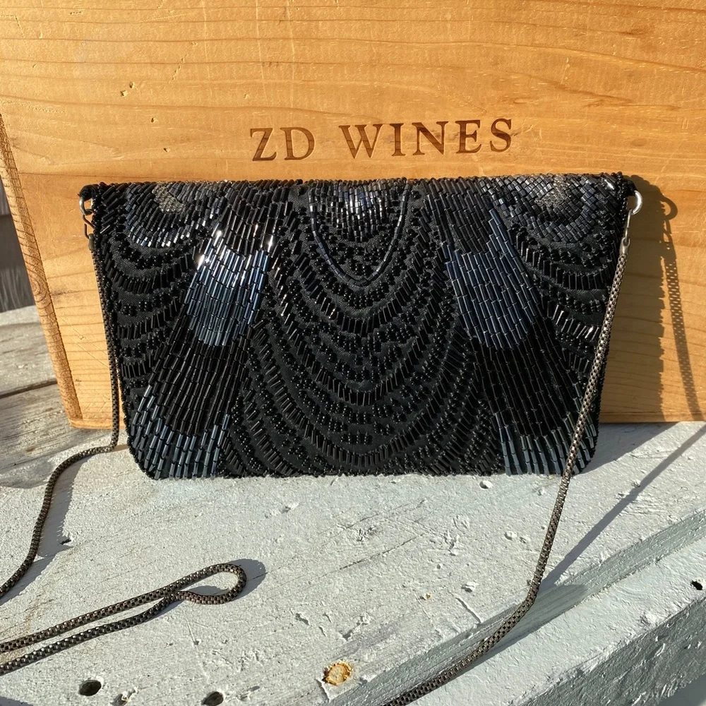 - 3 for $25 pick and bundle.  🏡🏡🏡 Vintage beaded black bag